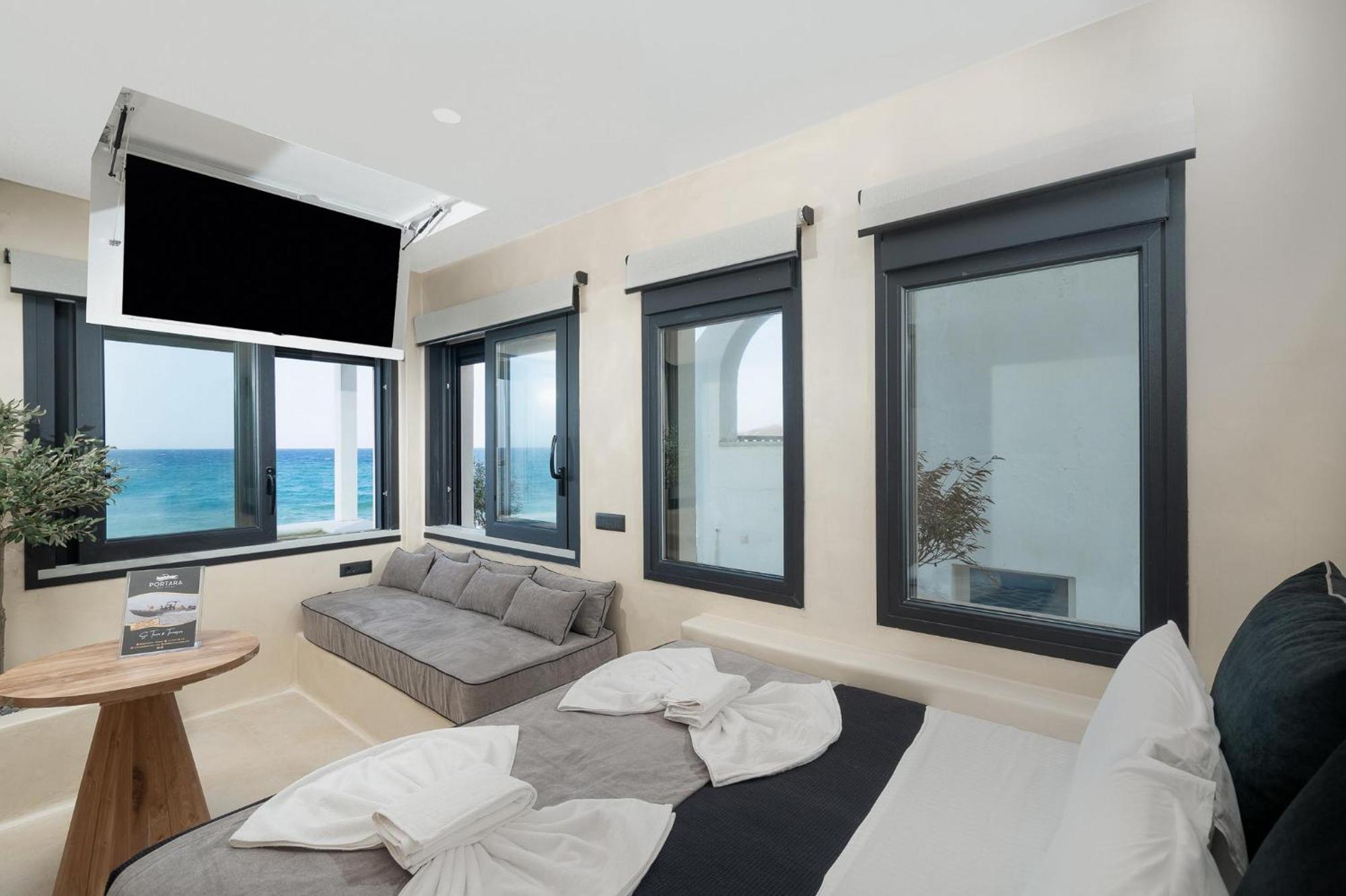 Portara Seaside Luxury Suites Naxos City Exterior photo