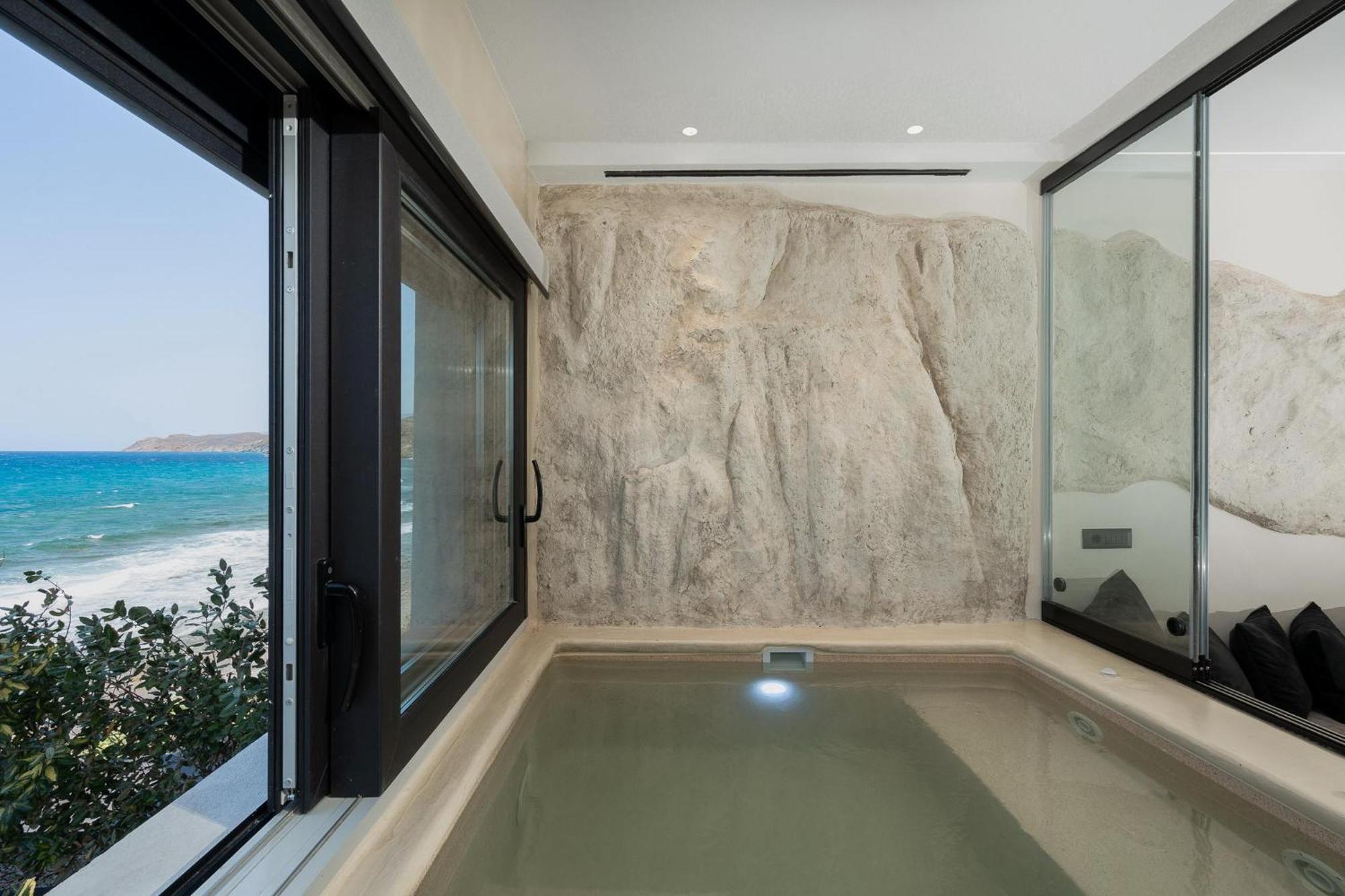 Portara Seaside Luxury Suites Naxos City Exterior photo