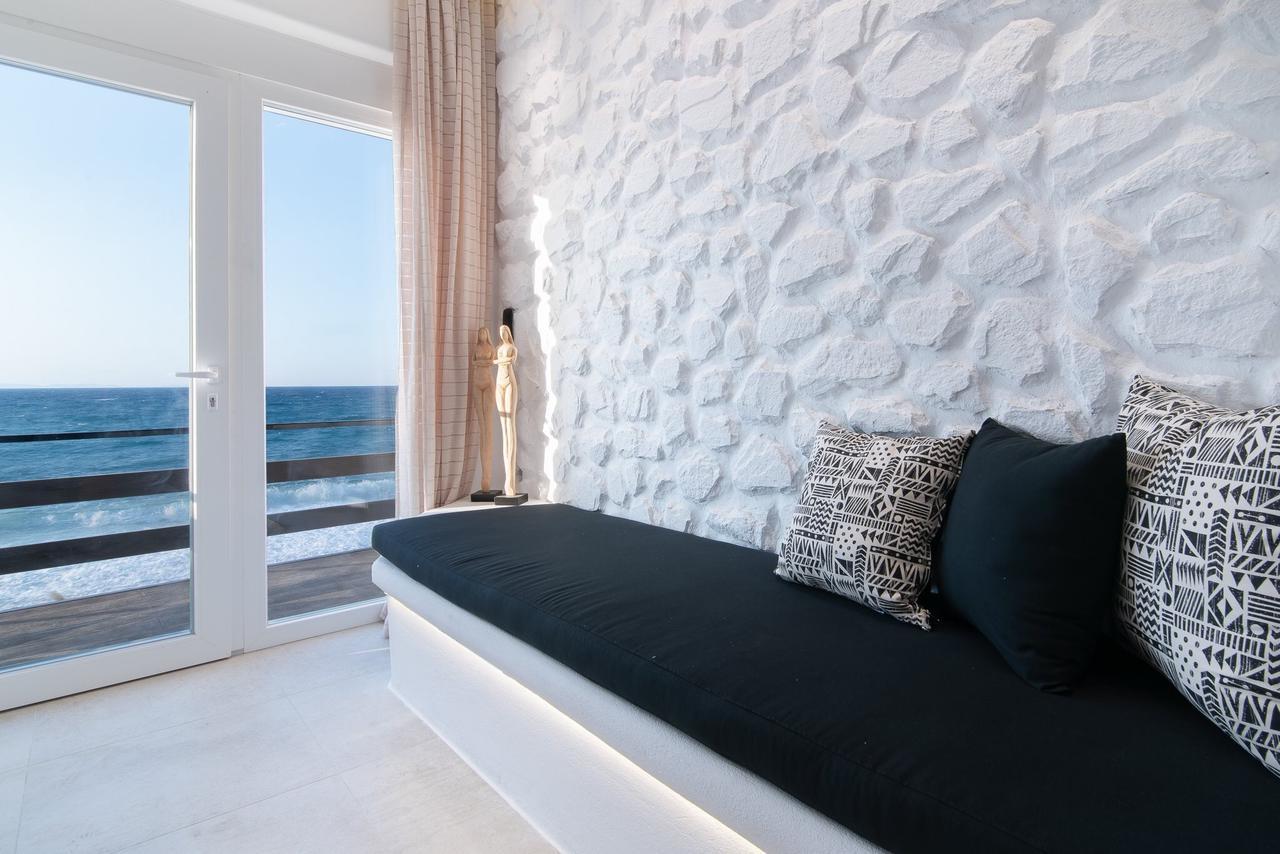 Portara Seaside Luxury Suites Naxos City Exterior photo